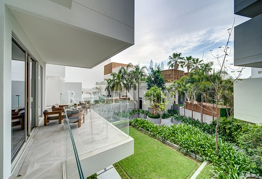 Five Palm Jumeirah, Palm Jumeirah, Dubai - Rosenheim Group