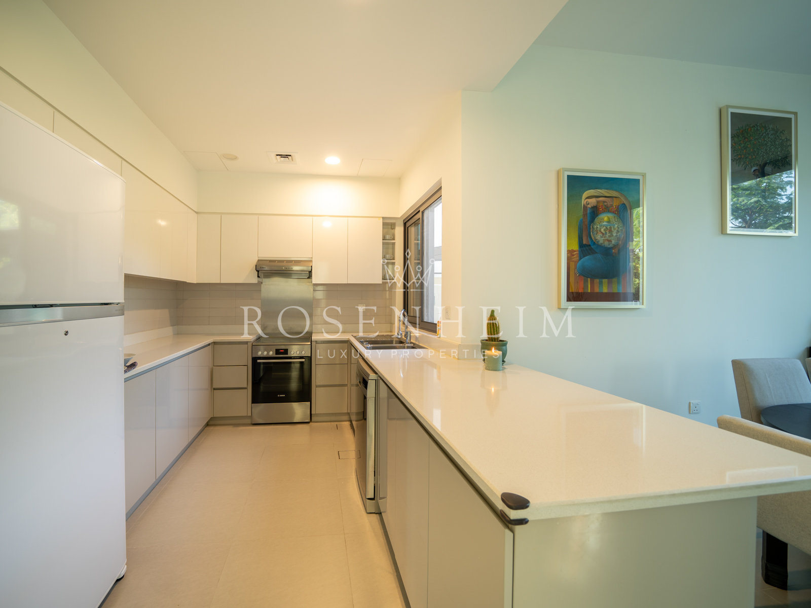 4 bedroom townhouse to rent
