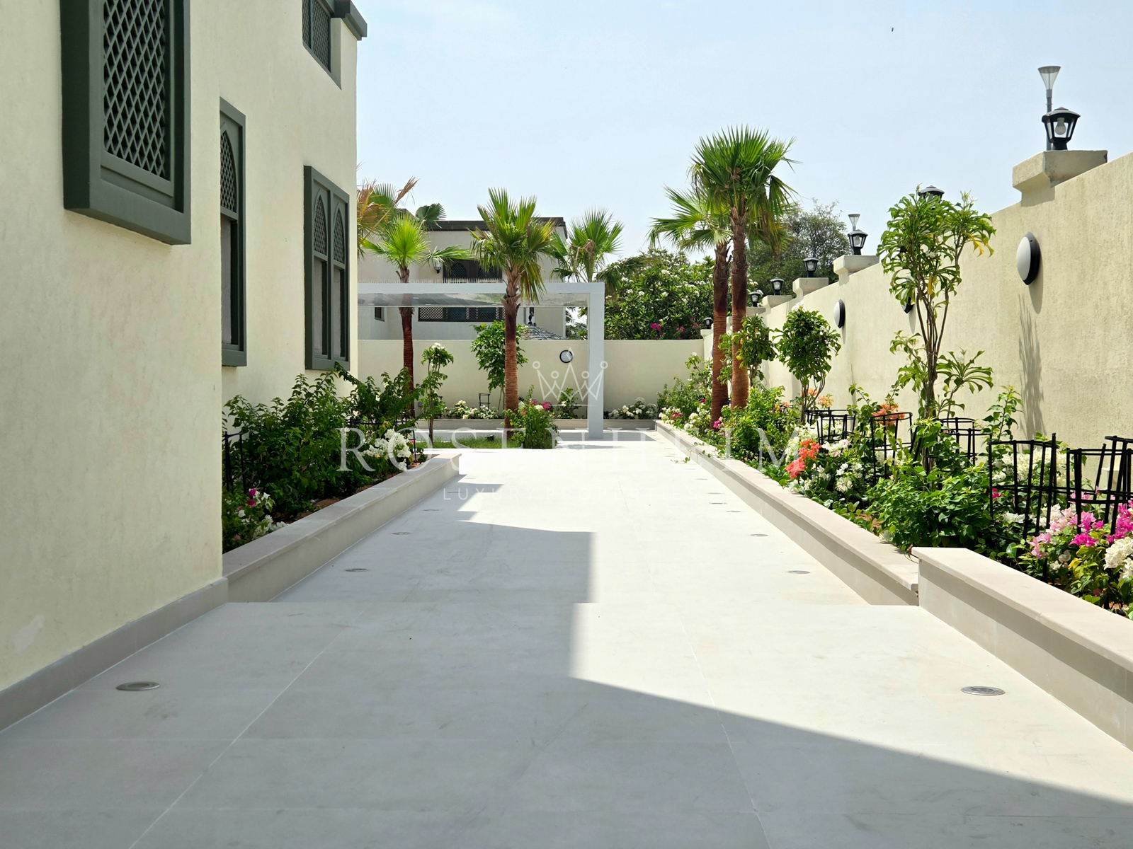 5 bedroom villa to rent