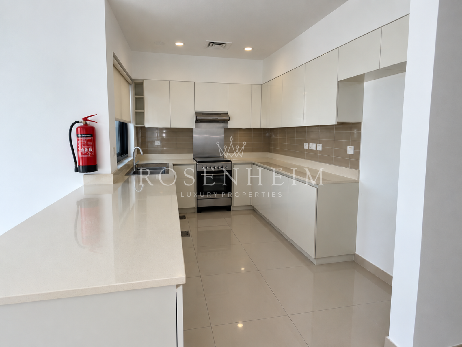 4 bedroom townhouse to rent