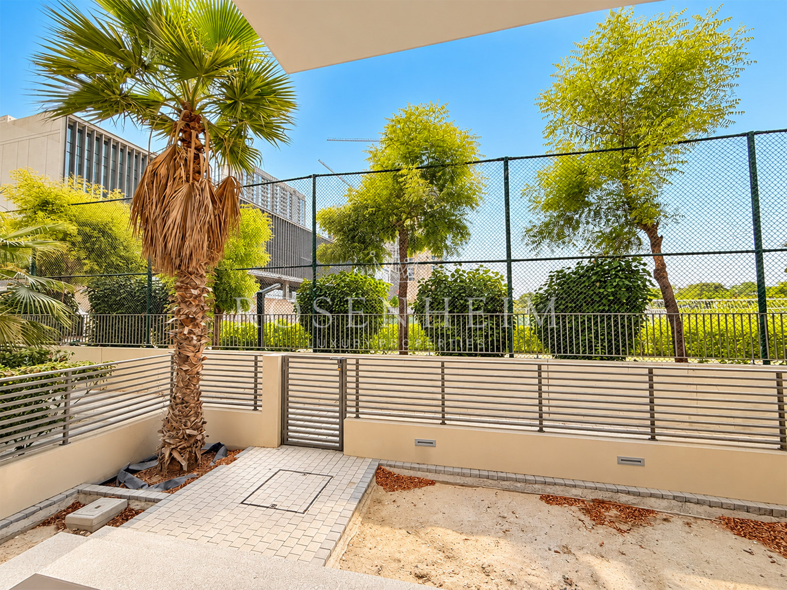 4 bedroom townhouse to rent