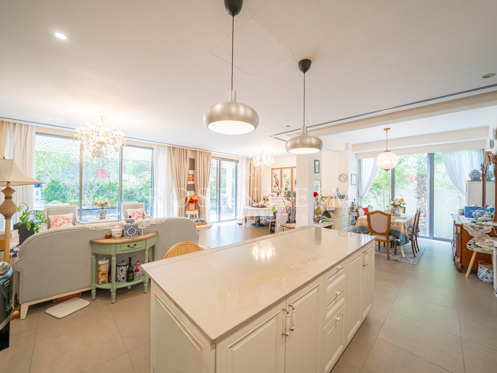 6 bedroom villa to rent