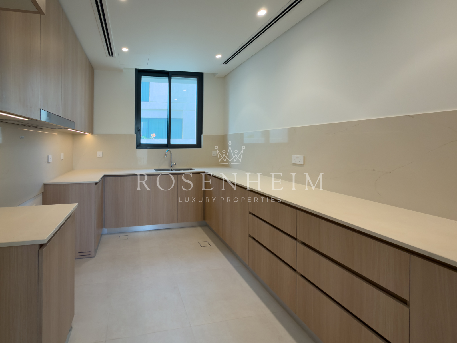 4 bedroom villa to rent